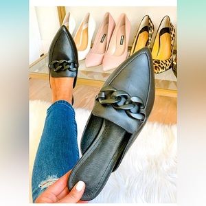 Black mules NWT Women shoes - Flats Pointed Toe Slip-on Backless Loafers Slides